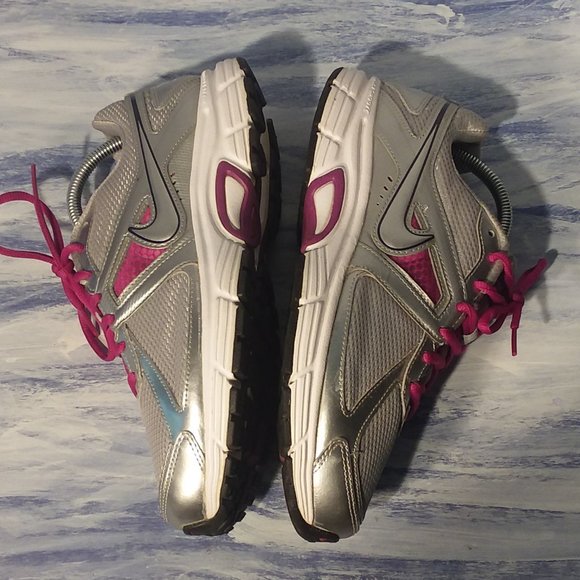 Nike Dart 9 running shoes Woman size 10 - Picture 6 of 8
